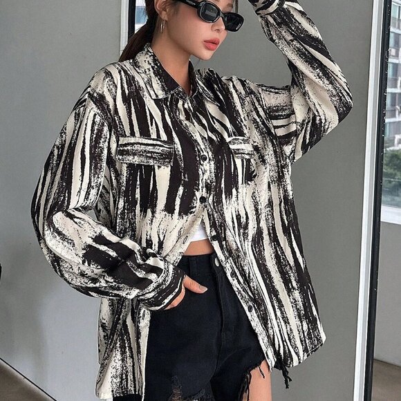 Black and White Casual Women's Brush Print Drop Shoulder Shirt - Picture 5 of 8